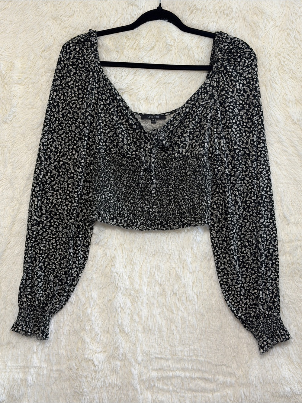 Love Tree Womens Babydoll Boho Floral Top M Black Smocked Long Puff Sleeve
